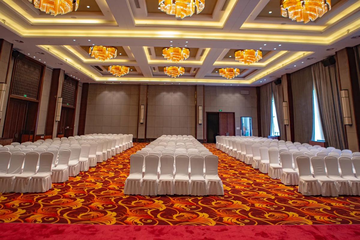 千人會(huì)議場地與專業(yè)服務(wù) 用心助力每一場盛會(huì)